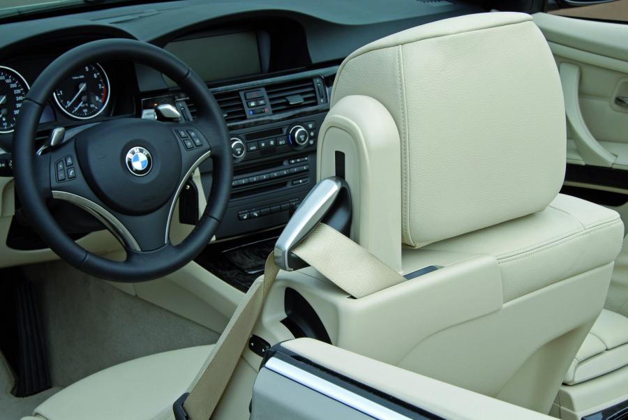  BMW 3-Series Convertible 2007 года  (фото 92 из 239)